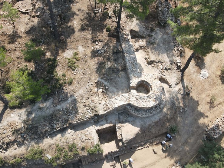 Asarcık Tepesi'nde Orta Tunç Çağı'ndan günümüze yerleşim izleri bulundu