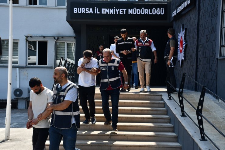 Bursa'da aranan 44 kişi şafak operasyonuyla yakalandı