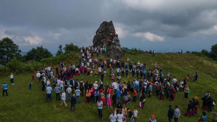 Trabzon'da 3 ilçe işbirliğinde "İzmiş Şenliği" düzenlendi