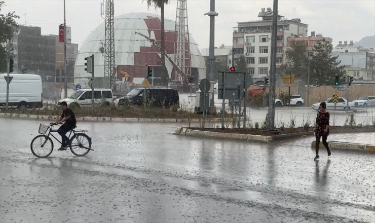 Adıyaman'da sağanak etkili oldu