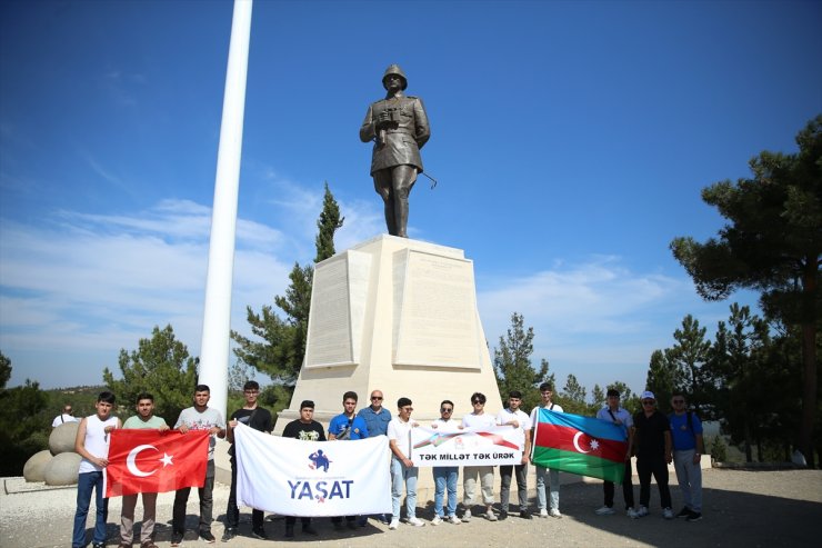 Azerbaycanlı şehit çocukları Çanakkale'deki müze ve şehitlikleri ziyaret etti