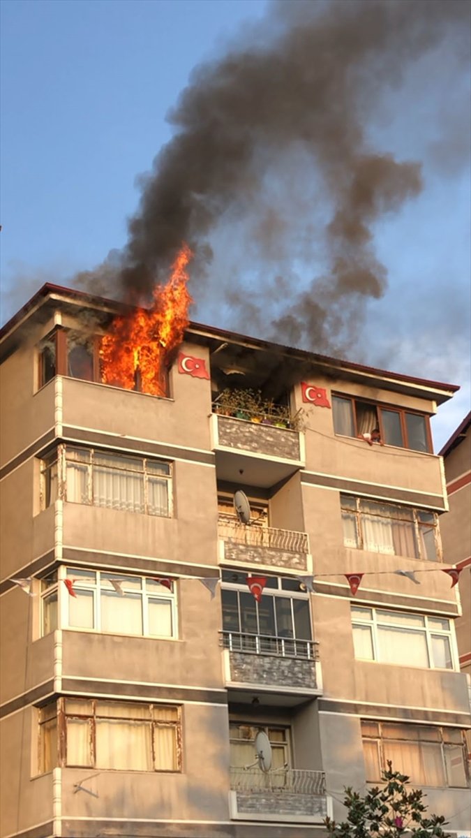 Zonguldak'ta evde çıkan yangında 1 kişi yaralandı