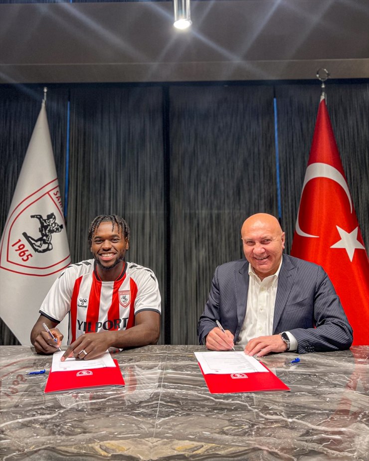 Samsunspor, Dimata ve Holse'yi transfer etti