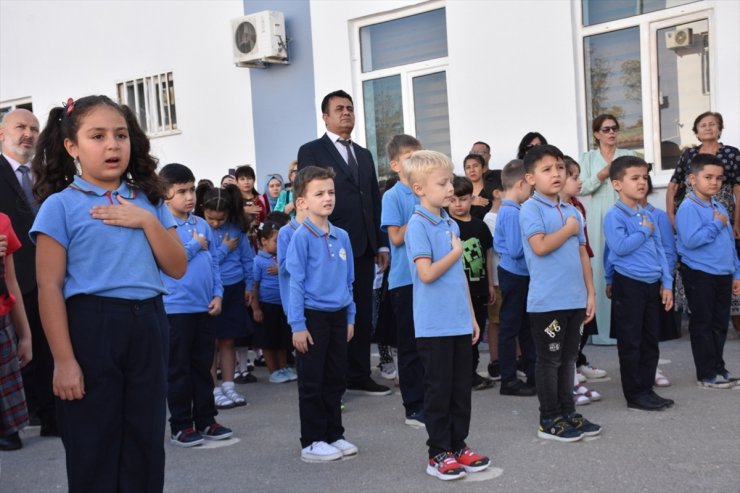 Türkmenistan'da "Eğitim ve Öğrenci Gençlik Günü" kutlandı