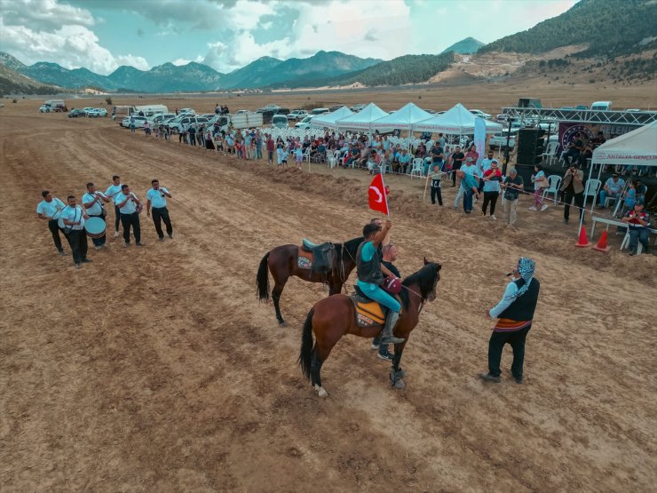 Antalya'da "Geleneksel İbradı Üzüm Festivali" sona erdi