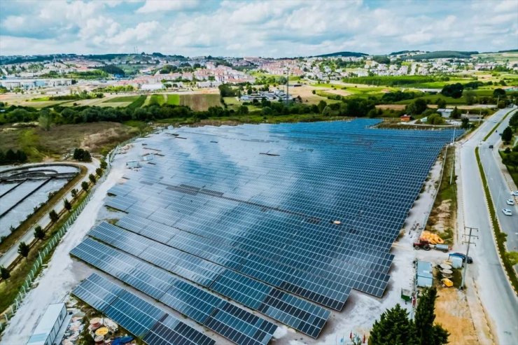 Sakarya'da 60 milyon liralık yatırımla hayata geçirilen GES üretime başladı