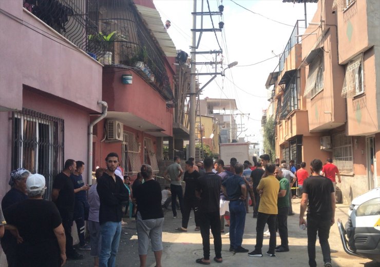 Adana'da akıma kapılan elektrikçi hayatını kaybetti