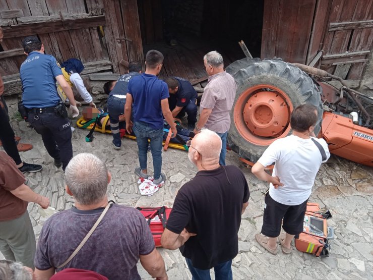 GÜNCELLEME - Karabük'te devrilen traktörün sürücüsü öldü