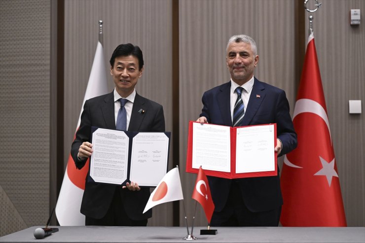 Türkiye ile Japonya arasında ticaret ve yatırımın geliştirilmesine ilişkin ortak bildiri imzalandı