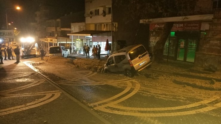 Balıkesir'de sağanak etkili oldu