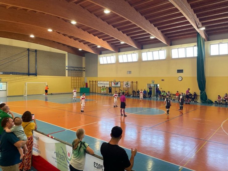 Down Sendromlu Futsal Milli Takımı, Avrupa Şampiyonası'nda İrlanda'yı 5-1 yendi