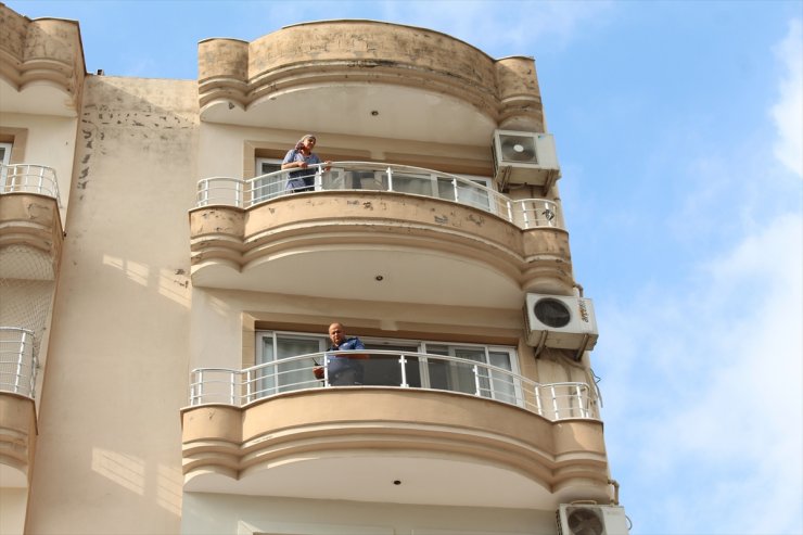 Hatay'da annesini balkondan atmaya çalışan zanlı gözaltına alındı