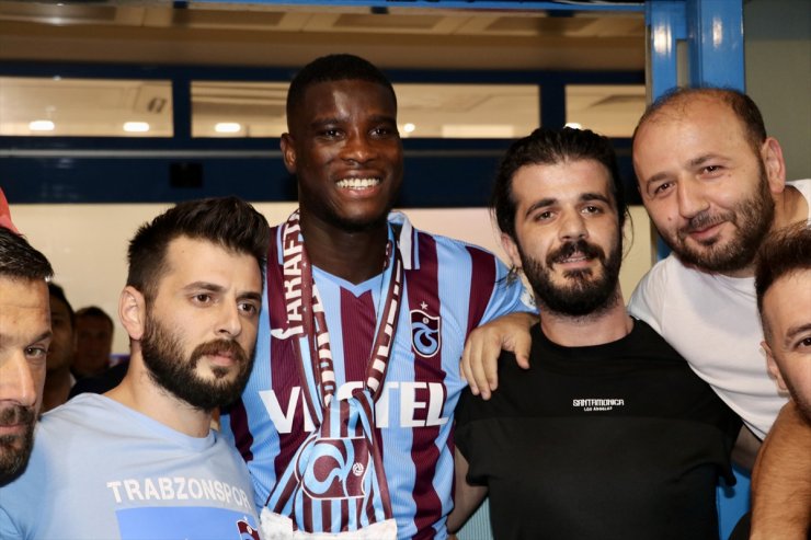 Trabzonspor'un transfer görüşmelerini sürdürdüğü Paul Onuachu, Trabzon'a geldi