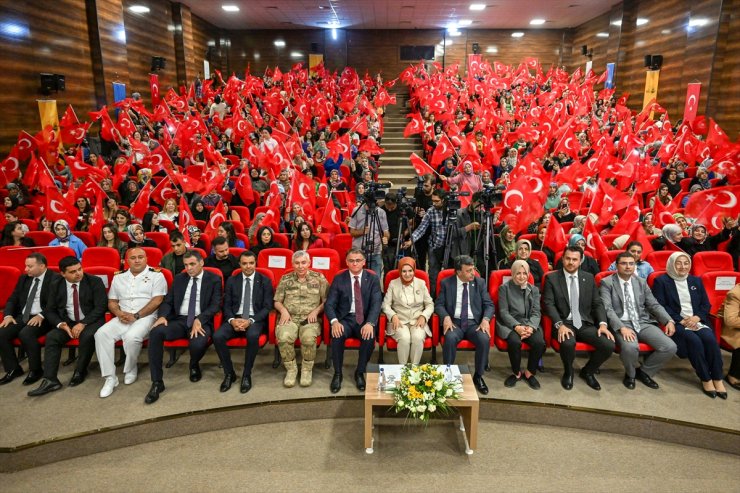 Bakan Göktaş, Van'da 100 Aile Destek Merkezinin açılışında konuştu: