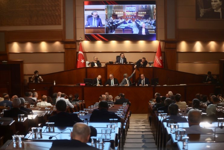 İBB Meclisi'nde Esenyurt'ta içinde cami bulunan imar planı tartışıldı