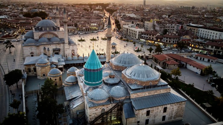 Konya'nın yeşil kubbesi "Kubbe-i Hadra"da tarihinin en kapsamlı restorasyonu tamamlandı