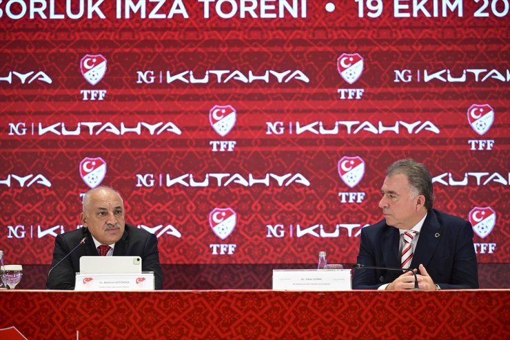 Futbol hakemlerinin forma sponsoru NG Kütahya Seramik oldu