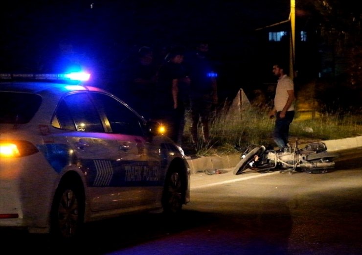 Mersin'de trafik kazasında 1 kişi öldü, 2 kişi yaralandı