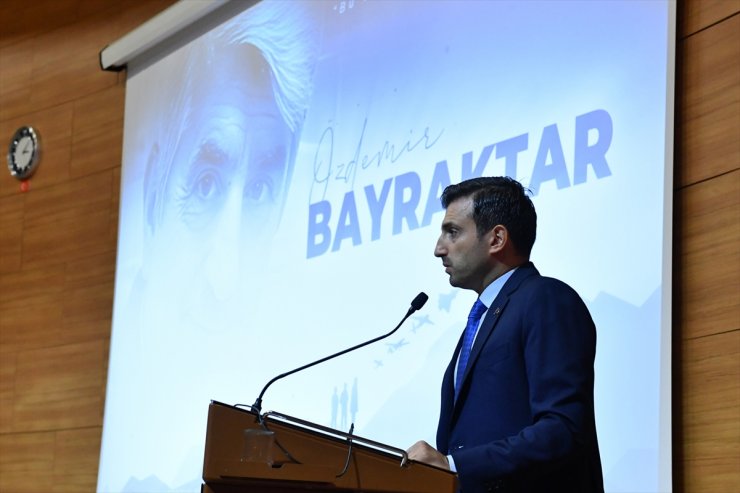 Özdemir Bayraktar'ın ismi Milli Savunma Üniversitesinde konferans salonuna verildi