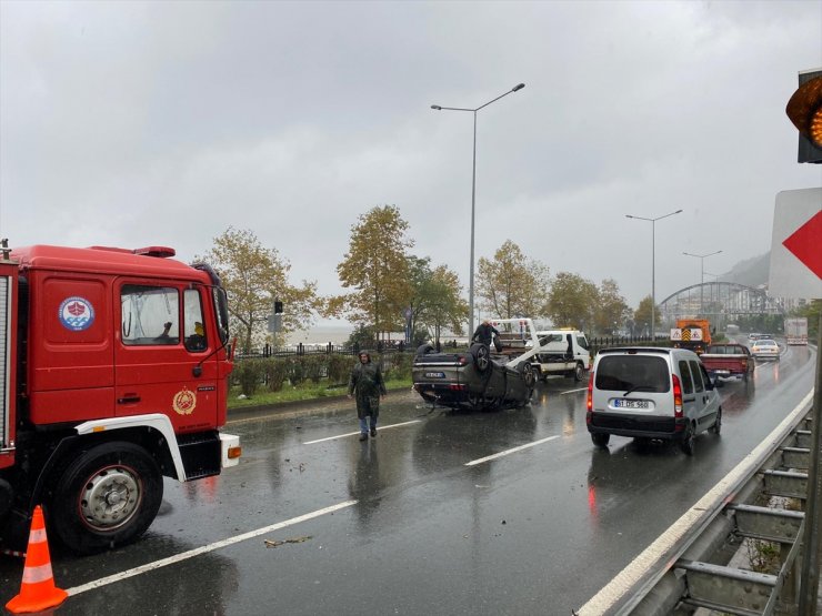 Trabzon'da otomobilin takla attığı kazada akademisyen çift yaralandı