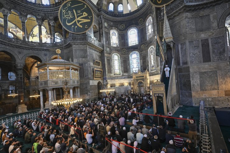 Diyanet İşleri Başkanı Erbaş, cuma hutbesini Ayasofya-i Kebir Cami-i Şerifi'nde irat etti: