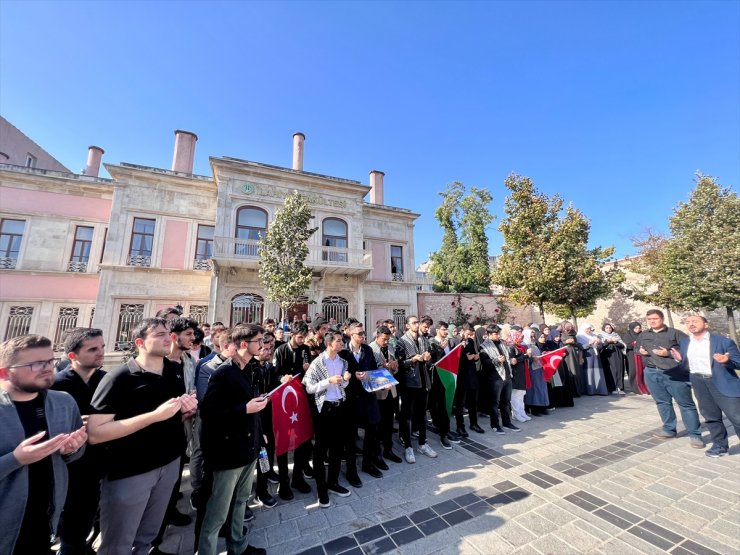 İstanbul Üniversitesi İlahiyat Fakültesi öğrencilerinden Filistin'e destek çağrısı