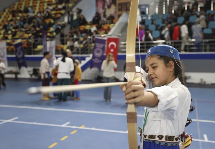 Geleneksel okçulukta Minikler Salon 100. Yıl Türkiye Şampiyonası, Ankara'da devam ediyor