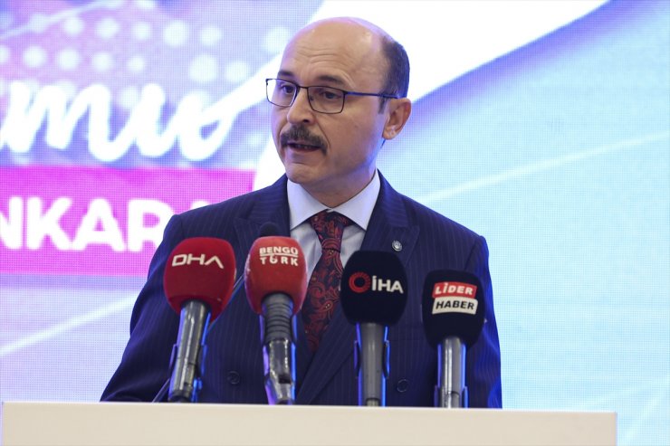 Türk Eğitim-Sen, "Cumhuriyetle Başaran Kadınlar Forumu" düzenledi