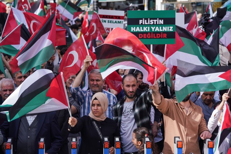 İsrail'in Gazze'ye saldırıları Büyük Sancaktepe Mitingi'nde protesto edildi