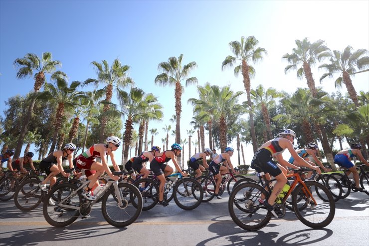 Mersin'deki Avrupa Triatlon Kupası'nda ikinci gün yarışları başladı