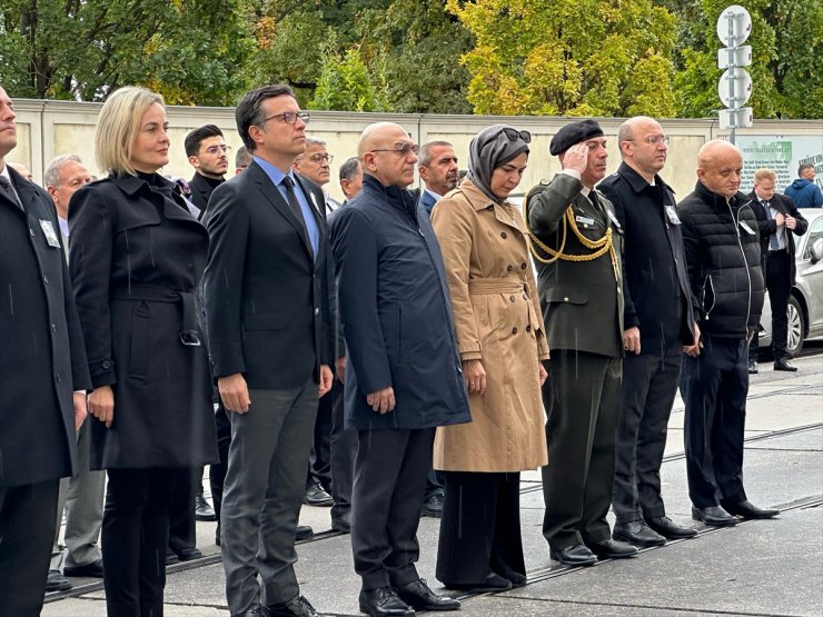 Türkiye'nin Viyana Büyükelçiliğinde Ermeni teröristlerce şehit edilen Büyükelçi Tunalıgil anıldı