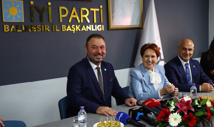 İYİ Parti Genel Başkanı Akşener, partisinin Balıkesir İl Başkanlığını ziyaretinde konuştu: