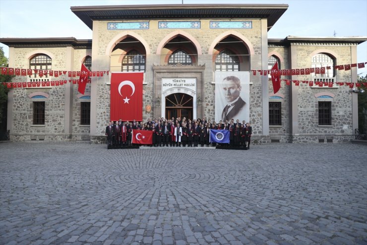 Ankara Üniversitesi Senatosu, üniversitenin kurulma kararının alındığı 2. TBMM Binası'nda toplandı