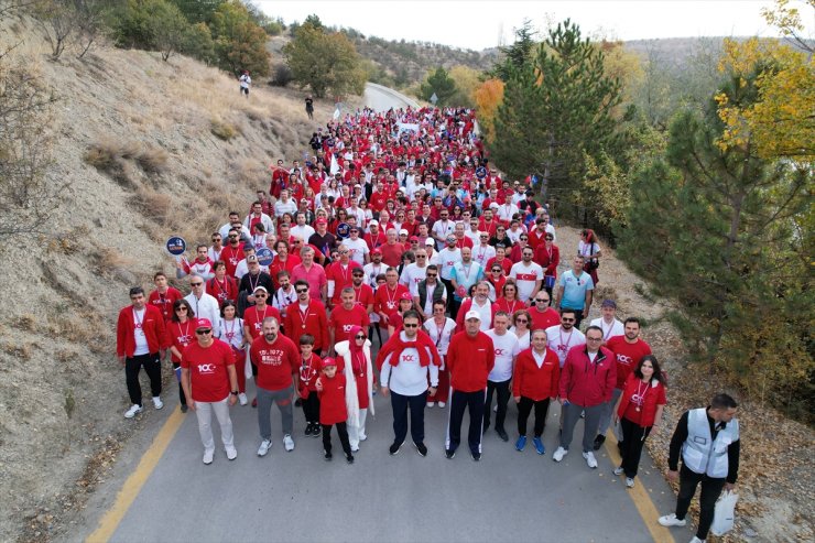 ASELSAN'ın eski ve mevcut çalışanları "Cumhuriyet Yürüyüşü"nde buluştu