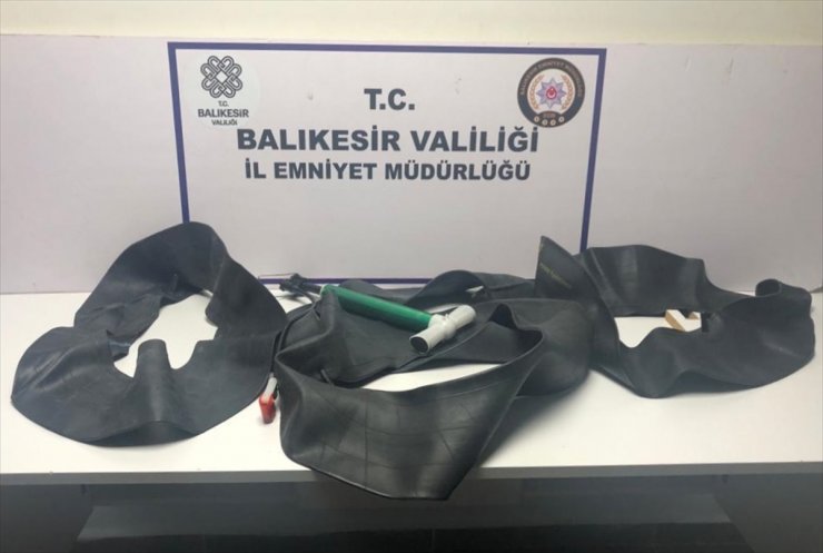 Balıkesir'de 23 düzensiz göçmen yakalandı