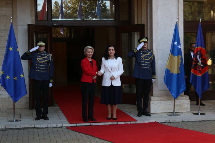 AB Komisyonu Başkanı von der Leyen, Sırbistan'ın Kosova'yı fiilen tanıması gerektiğini söyledi