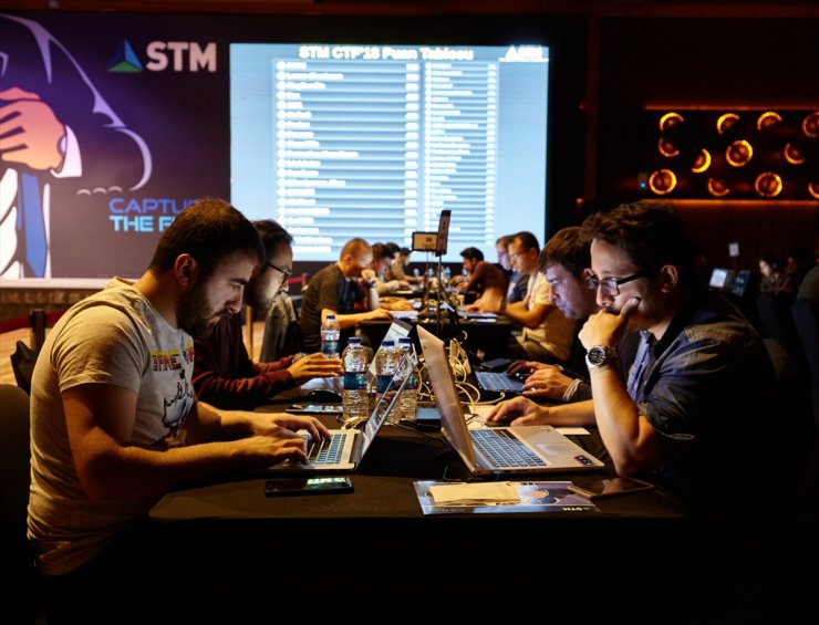 Beyaz şapkalı hackerlar, STM CTF'de yarıştı