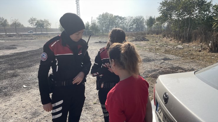 Edirne'de polisten kaçan 2 düzensiz göçmen yakalandı