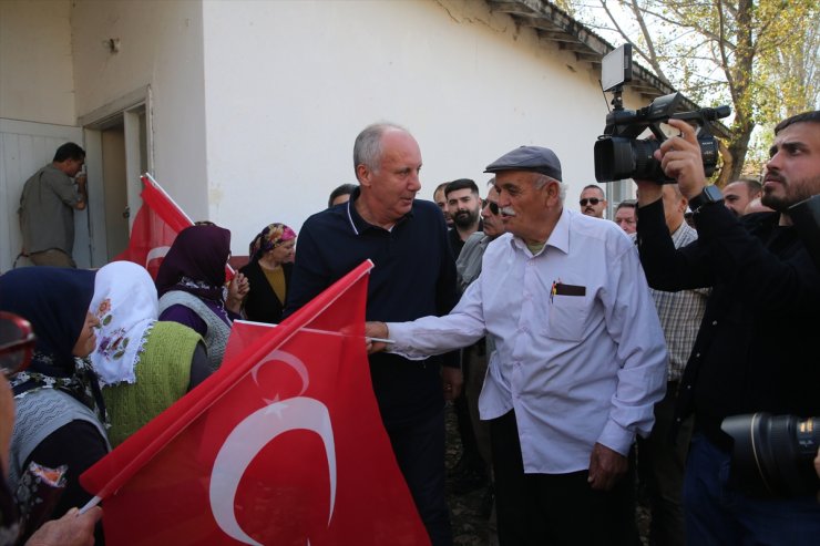 Memleket Partisi Genel Başkanı İnce'den, Cumhuriyet Bayramı'nı şiirle kutlayan kadınlara ziyaret