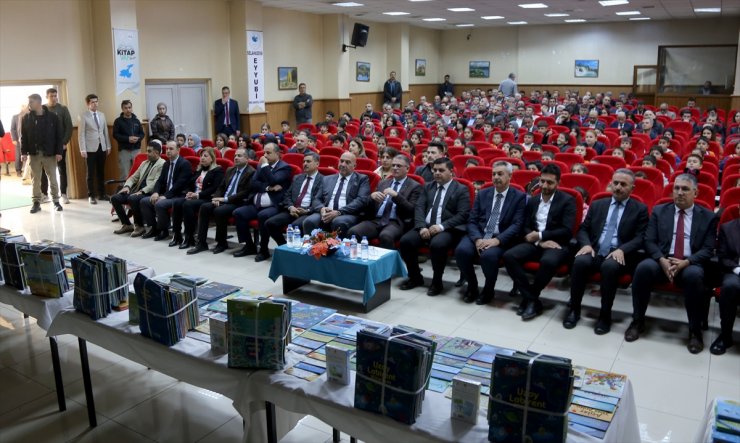 Van'da kütüphanelere bu yıl 1 milyon kitap desteği verilecek