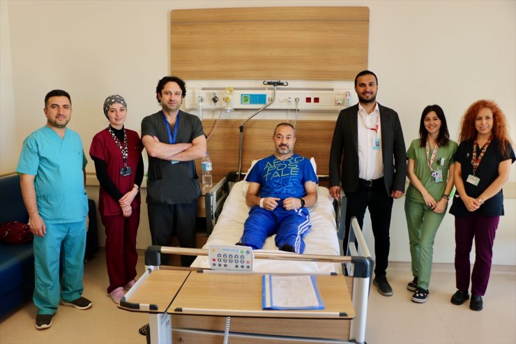 Eskişehir Şehir Hastanesinde takılan mesane piliyle iki hasta sağlığına kavuştu