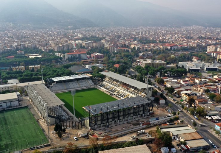 Manisa FK, gelecek ay Manisa 19 Mayıs Stadı'na geçmeyi planlıyor