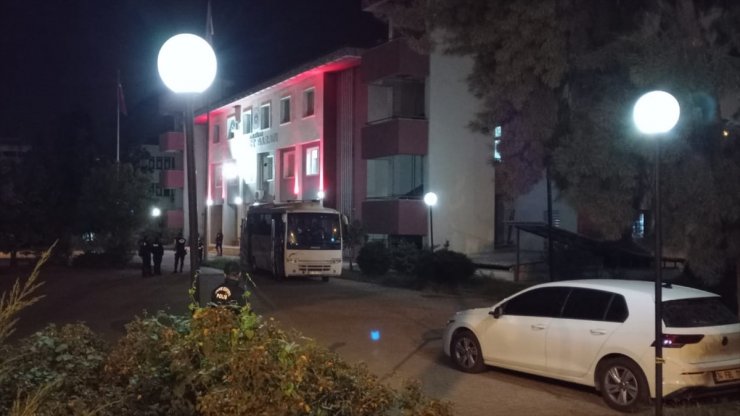 Aydın'da adliyede çıkan kavgaya ilişkin 7 kişi tutuklandı