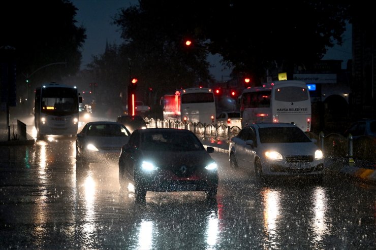 Edirne'de kuvvetli sağanak etkili oluyor