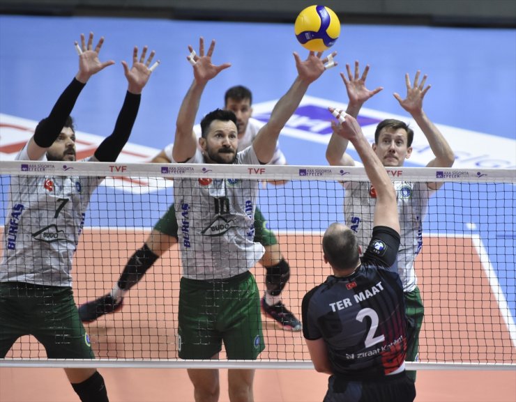 Voleybol: AXA Sigorta Efeler Ligi