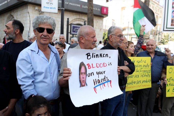 Filistinliler, Ramallah'ta ABD Dışişleri Bakanı Blinken'ın ziyaretine tepki gösterdi