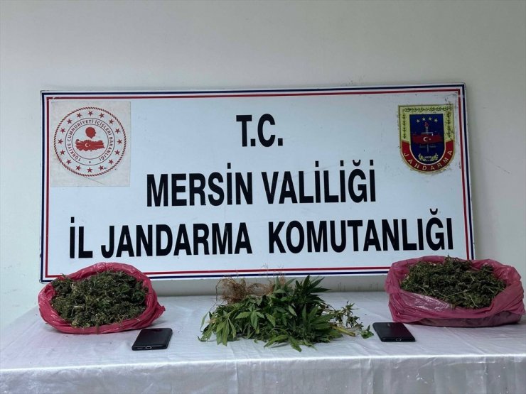 Mersin'de uyuşturucu operasyonunda yakalanan 4 zanlıdan 3'ü tutuklandı