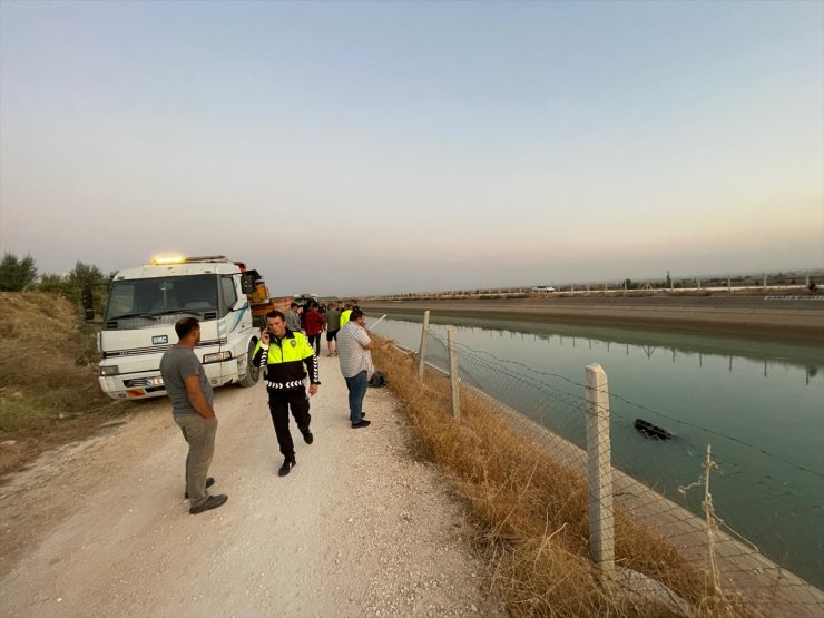 Şanlıurfa'da sulama kanalına devrilen traktördeki 1 kişi öldü, 1 kişi yaralandı