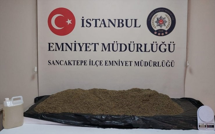 Sancaktepe'de düzenlenen uyuşturucu operasyonunda yakalanan 3 zanlı tutuklandı