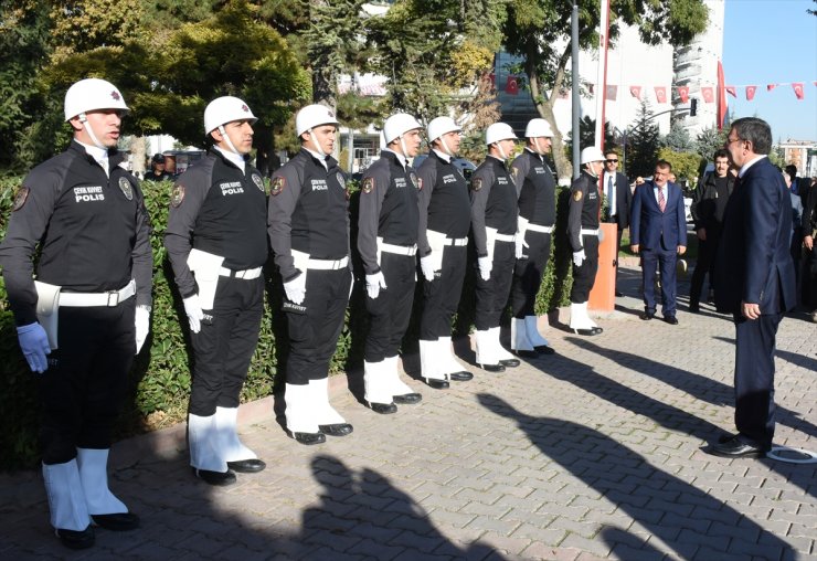 Cumhurbaşkanı Yardımcısı Yılmaz, Malatya Valiliği ve Büyükşehir Belediyesini ziyaret etti